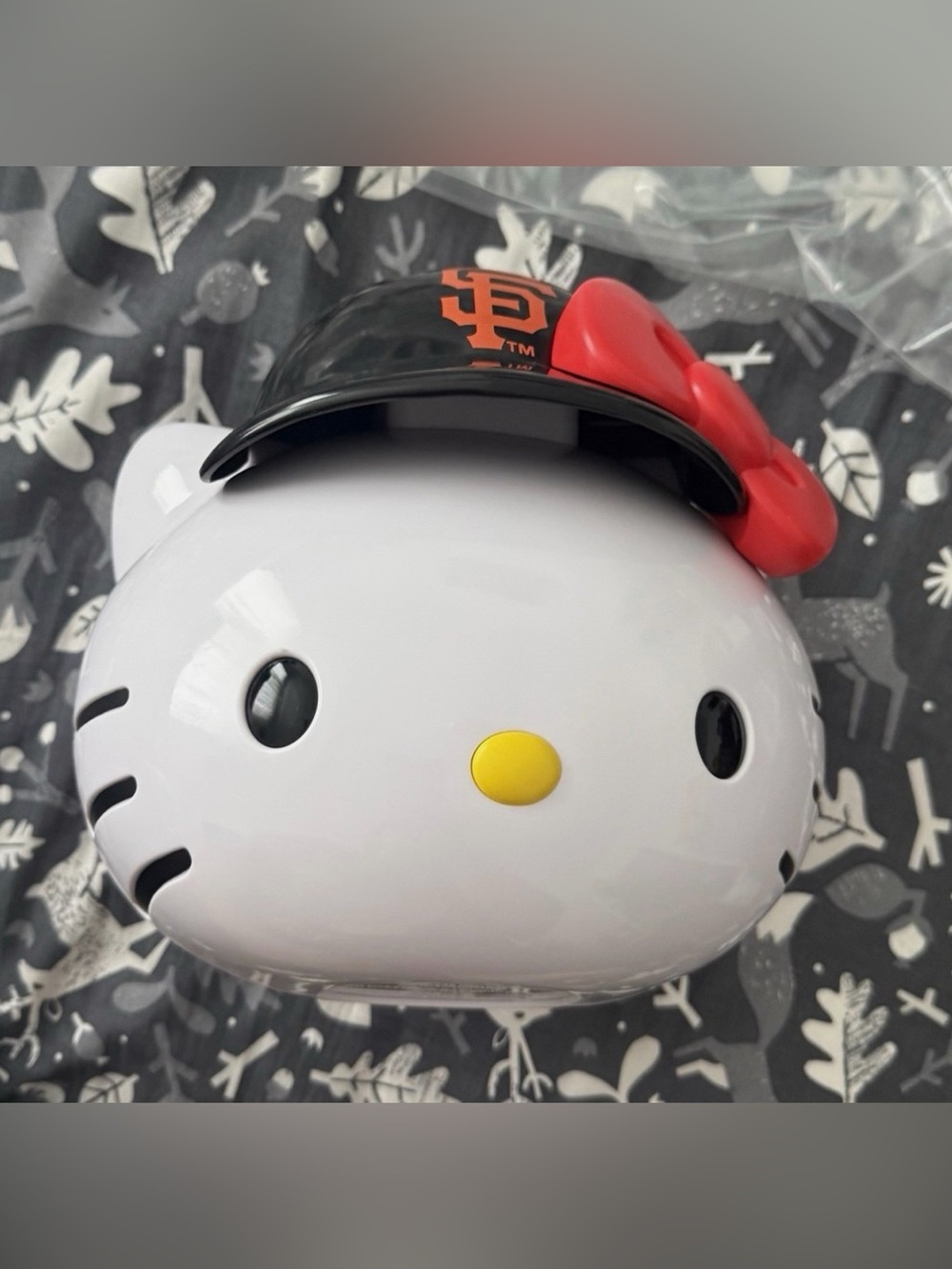 NWT San Francisco Giants Hello Kitty Popcorn bucket